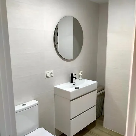 Prat Apartment *